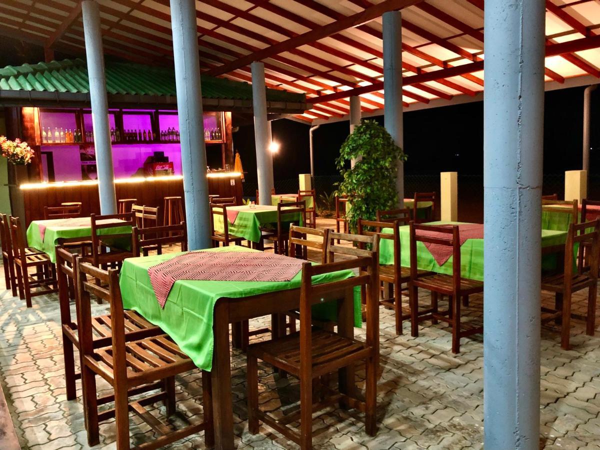 היקדואה Serenade Beach Hotel מראה חיצוני תמונה